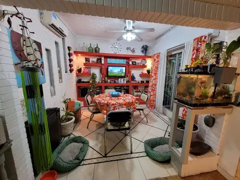 Casa 3 ambientes con 1 baño
