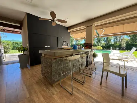Casa en Venta en Pilar Del Este, USD 310.000