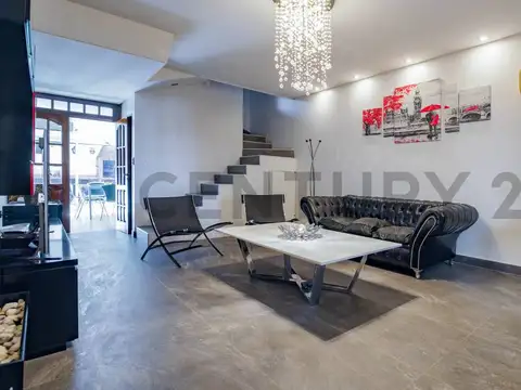 VENTA Duplex tipo casa 5 amb con cochera y patio - Caballito
