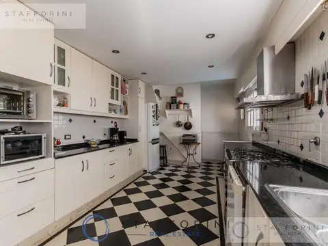 Casa en Venta con 1 cochera