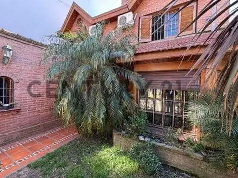 CASA EN VENTA 6 AMB EN WILDE APTO CREDITO