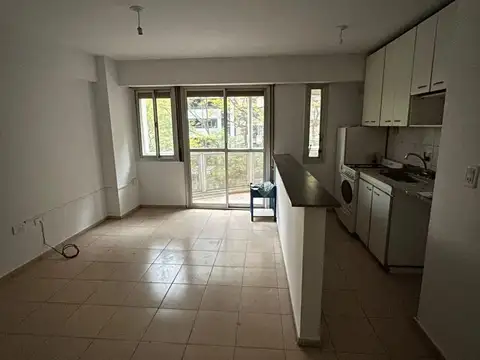 Alquilo Depto Dos Dormitiorios con Balcon. Rondeau 538