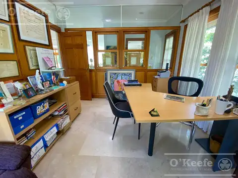 Casa en Venta con 3 cocheras