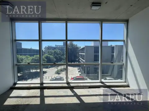 Oficina en Venta con 1 cochera
