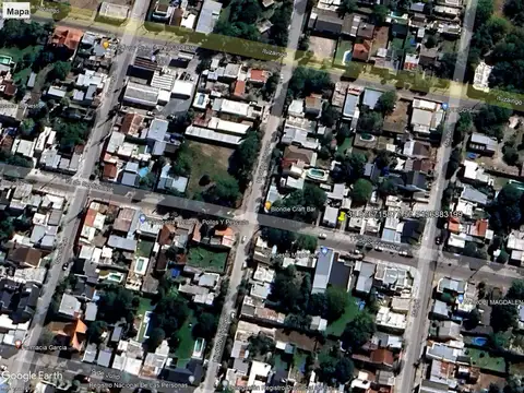 Casa en venta - 2 dormitorios 2 baños -597mts2 totales - Magdalena