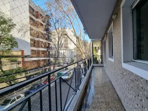 Venta departamento 5 ambientes con Balcon al frente CABALLITO