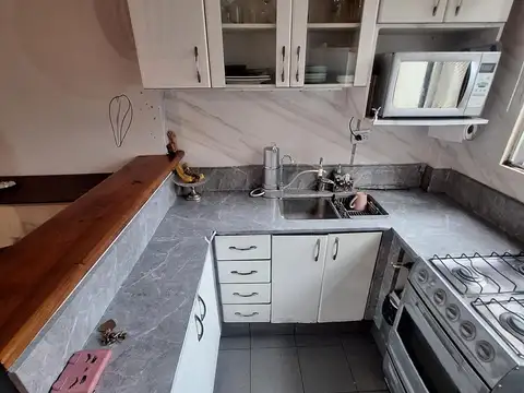 Depto Tipo Casa en Venta con 1 cocheras