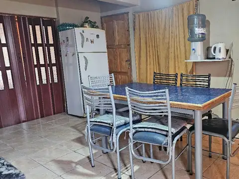 Casa 3 ambientes con 2 baños