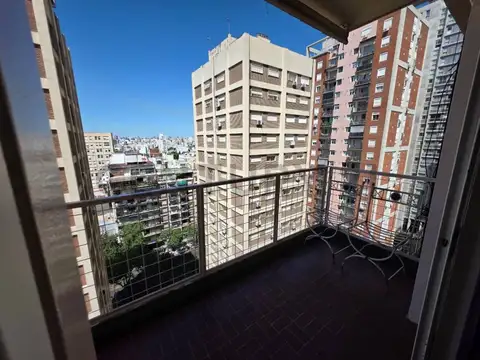 Departamento en alquiler 4 ambientes con cochera en Caballito