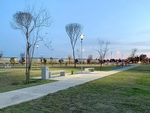 Terreno en Venta 30  mts Fondo