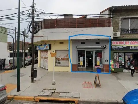 Local en excelente zona comercial