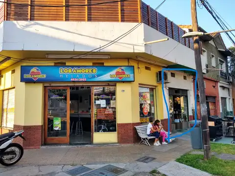 Hipólito Yrigoyen 2700