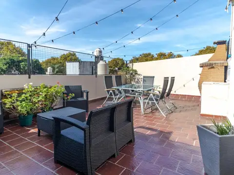 Venta - Hermoso PH de 5 amb en  Saavedra