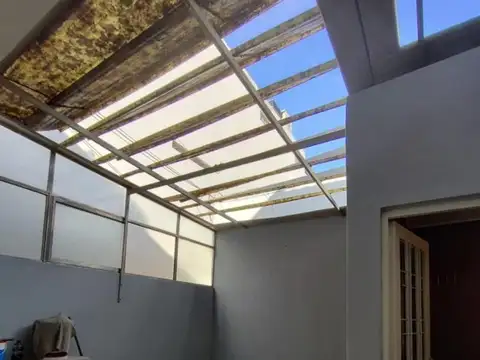 Depto Tipo Casa 2 ambientes con 1 baño