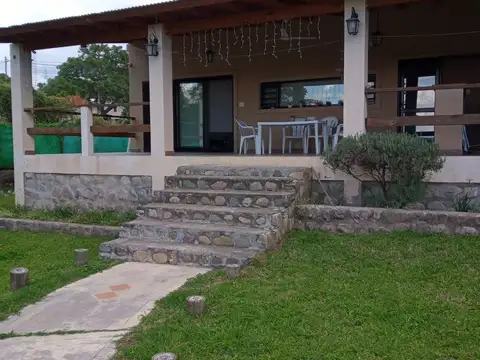 CASA 3 DORMITORIOS A ESTRENAR EN VAQUEROS