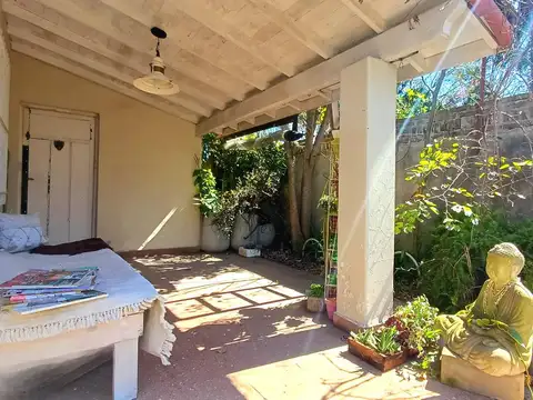 Depto Tipo Casa 4 ambientes con 2 baños