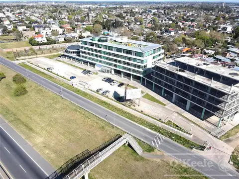 Centro Civico y Comercial Hudson Local