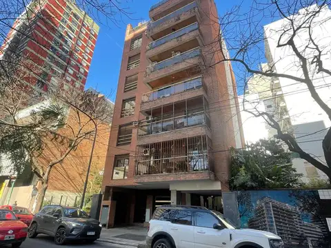 Olazabal 2800 Excelente semipiso de 3 amb al contrafrente con balcón y cochera