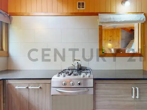 Casa 4 ambientes con 2 baños