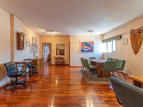 Venta oficina en Recoleta