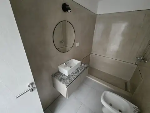 Depto Tipo Casa en Alquiler 50 años