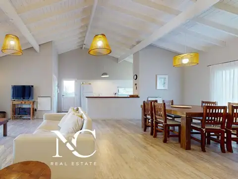 Casa en venta en Costa Esmeralda fondo libre