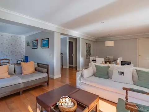 Casa 6 ambientes con 3 baños