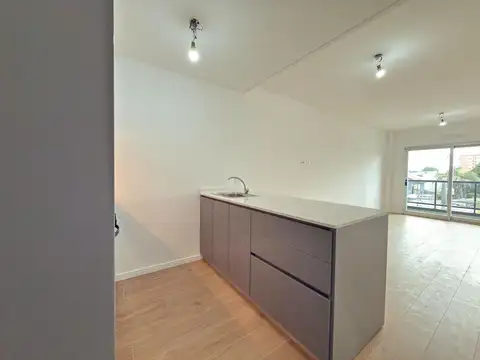 Departamento en Alquiler en Villa Ballester, $ 500.000