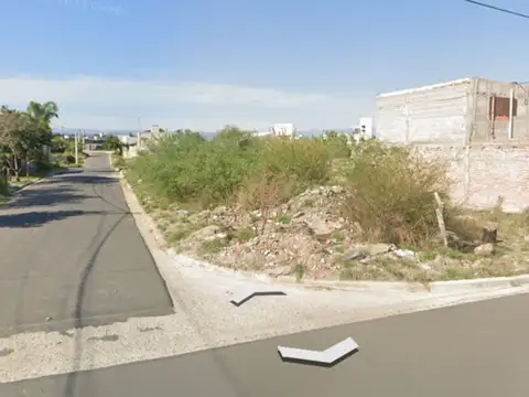 SE VENDE TERRENO, ZONA SUR, A METROS DE AV. GUEMES
