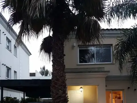 Palmas del Sol 100