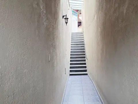 Depto Tipo Casa en Venta en Chacarita, USD 192.000