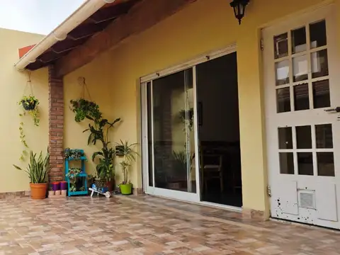 Depto Tipo Casa 5 ambientes con 3 baños