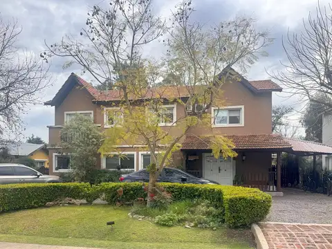 Casa en Venta 4 dormitorios   Dep Pileta Barrio El Molino Pilar