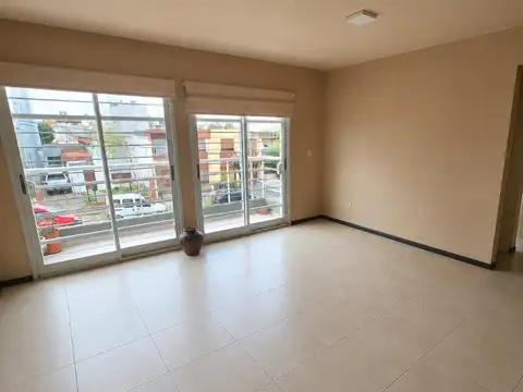 Departamento en Alquiler en Morón Norte, $ 375.000