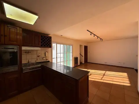 Casa en Venta en Centro De Lujan, USD 230.000