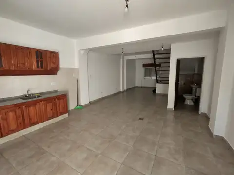 Casa 3 ambientes con 2 baños