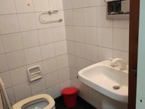 Departamento 5 ambientes con 2 baños