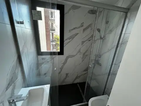 Alquier apto profesional en Vicente López, super luminoso, full amenities