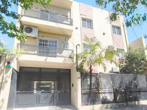 Departamento de 3 Ambientes en Alquiler excelente ubicacion de Quilmes Oeste