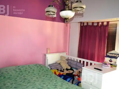 Casa en Venta con 4 cocheras