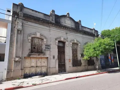 San Martin 779