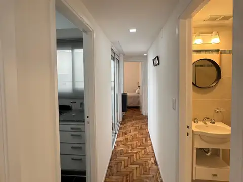 Departamento en Venta en Plaza Colon, USD 135.000