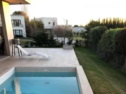 Casa en Alquiler Temporal en Plaza Mitre, USD 500