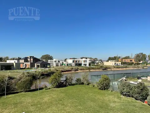 Lagos de San Eliseo - con Fondo al Lago