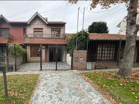 Venta PH 4 Ambientes San Carlos SUM Parque
