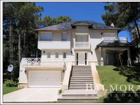 Casa en Alquiler - Zona: Pinamar Norte / REF: 8829