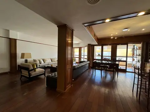 Departamento en Venta con 2 cocheras