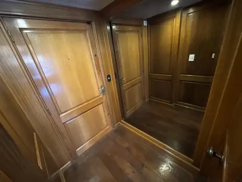 Departamento en Venta de 8 ambientes