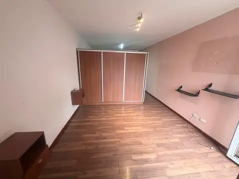 Departamento en Alquiler en Villa Ballester, $ 400.000
