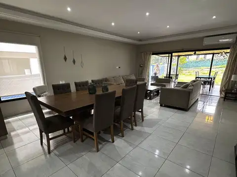 Casa en Venta en Tafi Viejo, USD 160.000